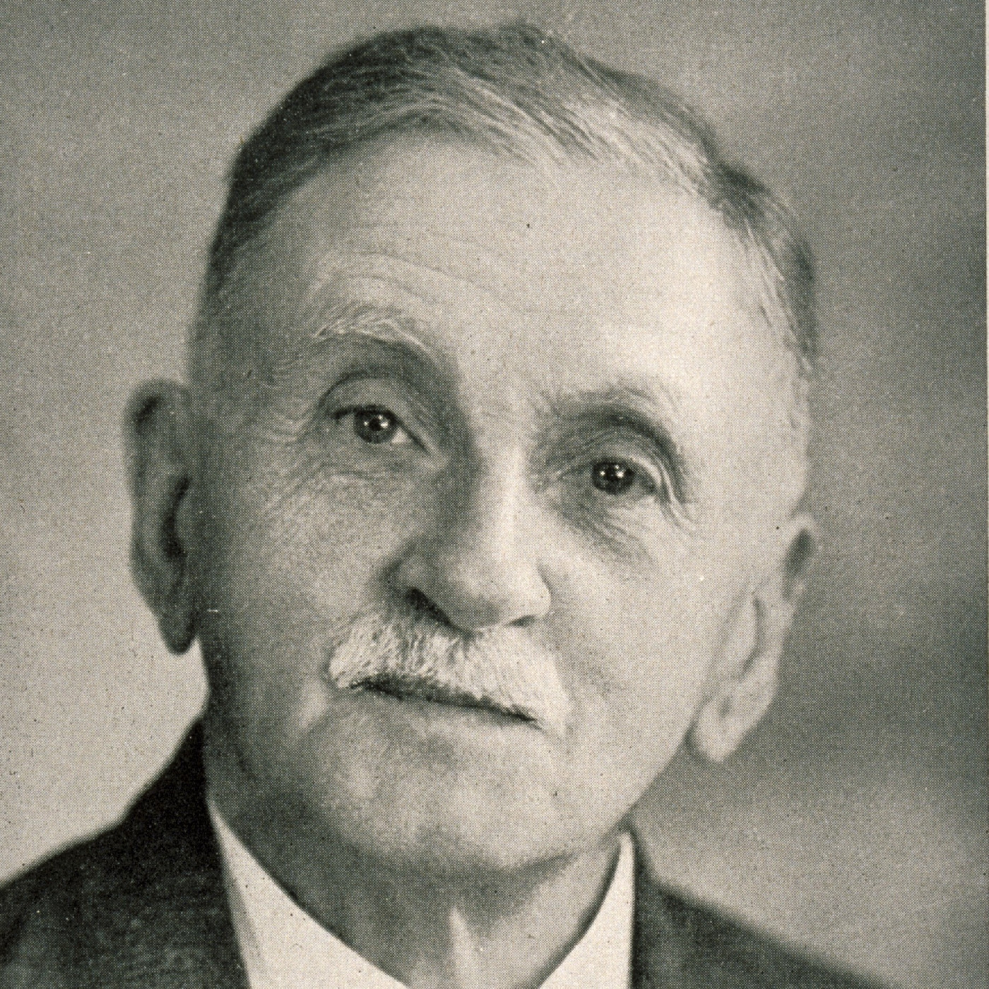 Dr Ernest Roberton